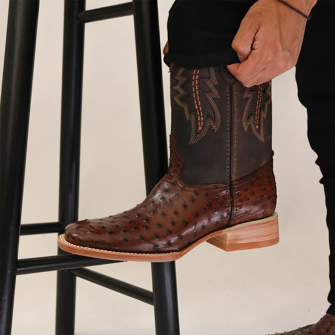 Bota Bulldog de Avestruz Tabaco BT203